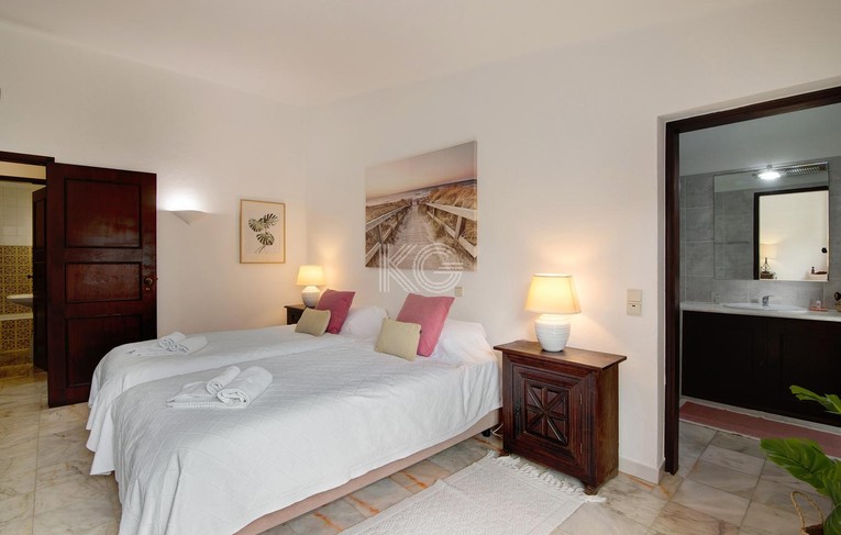 3 Bed Villa